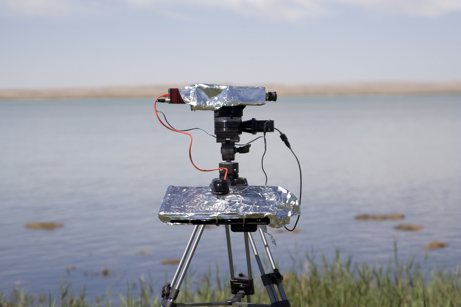 中国地质大学（武汉） 在青海湖应用Resonon高光谱成像仪监测水中叶绿素信号
