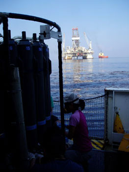 利用LGR分析仪测量墨西哥湾溶解甲烷浓度