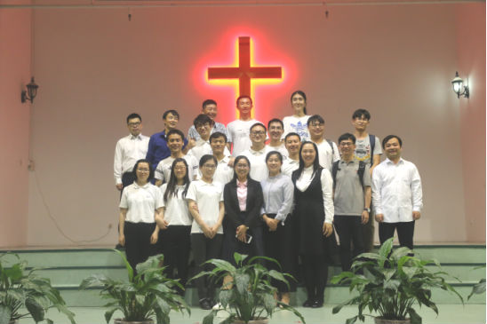 大学生团契举行“真光”福音聚会 大学生团契举行“真光”福音聚会