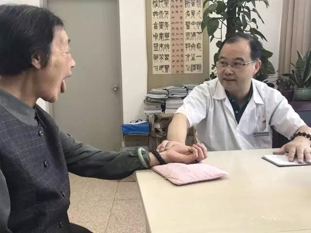 暖医好故事丨最好的广告是病人,当病人成为朋友、亲人时…… 暖医好故事丨最好的广告是病人,当病人成为朋友、亲人时……
