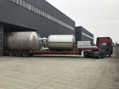 Delivery of liquid washing equipment