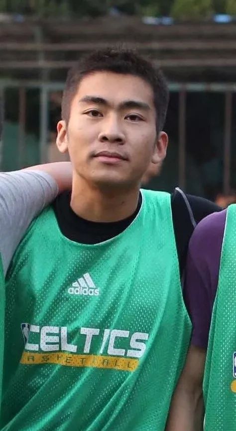法庭之外，我们这样燃烧卡路里 | 普世人文