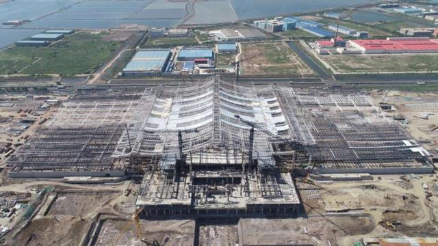 济青高铁红岛站完成钢结构施工 青岛海陆枢纽再升级