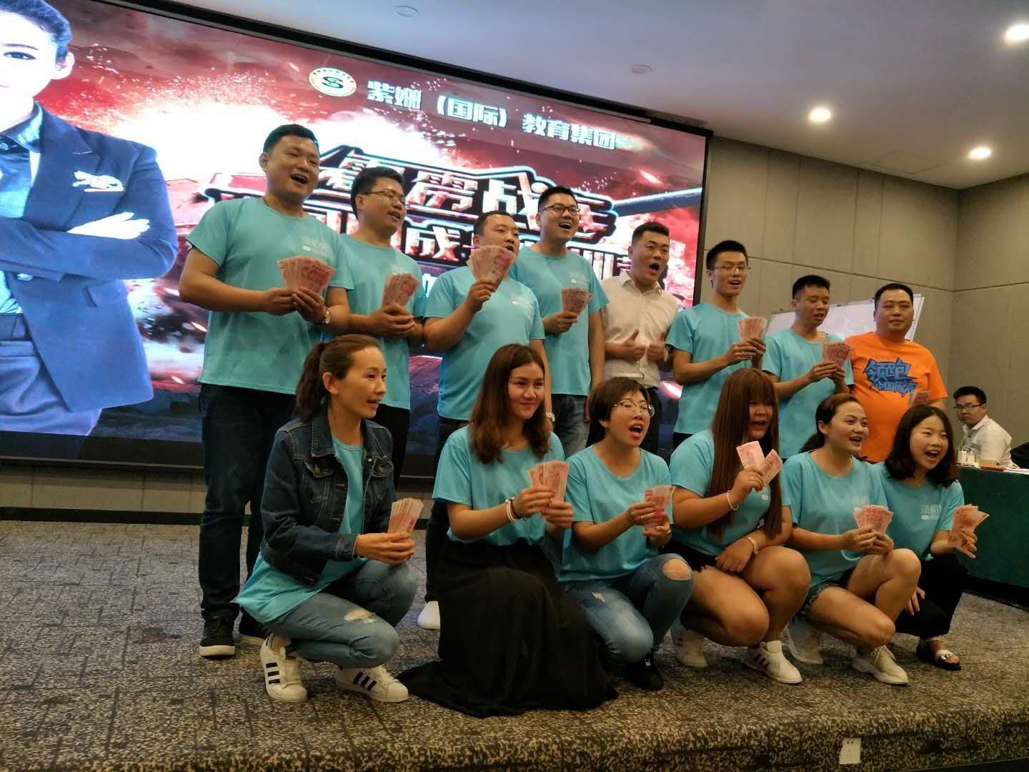 霹雳战车火凤凰特训营—润初妍2018品牌经理夏季培训会完美收官 霹雳战车火凤凰特训营—润初妍2018品牌经理夏季培训会完美收官