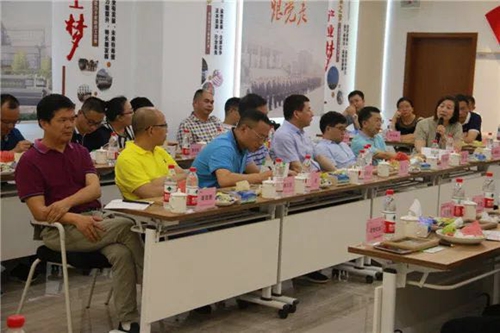 广东省动物保健品协会2018年四川考察纪行 广东省动物保健品协会2018年四川考察纪行