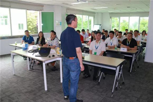 广东省动物保健品协会2018年四川考察纪行 广东省动物保健品协会2018年四川考察纪行