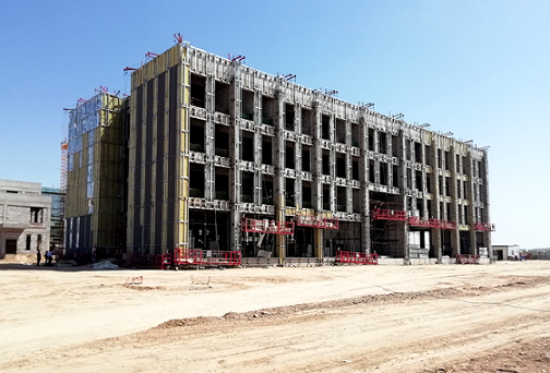 建设中的兰州乐虎国际娱乐app西北金属仓储物流园 建设中的兰州乐虎国际娱乐app西北金属仓储物流园