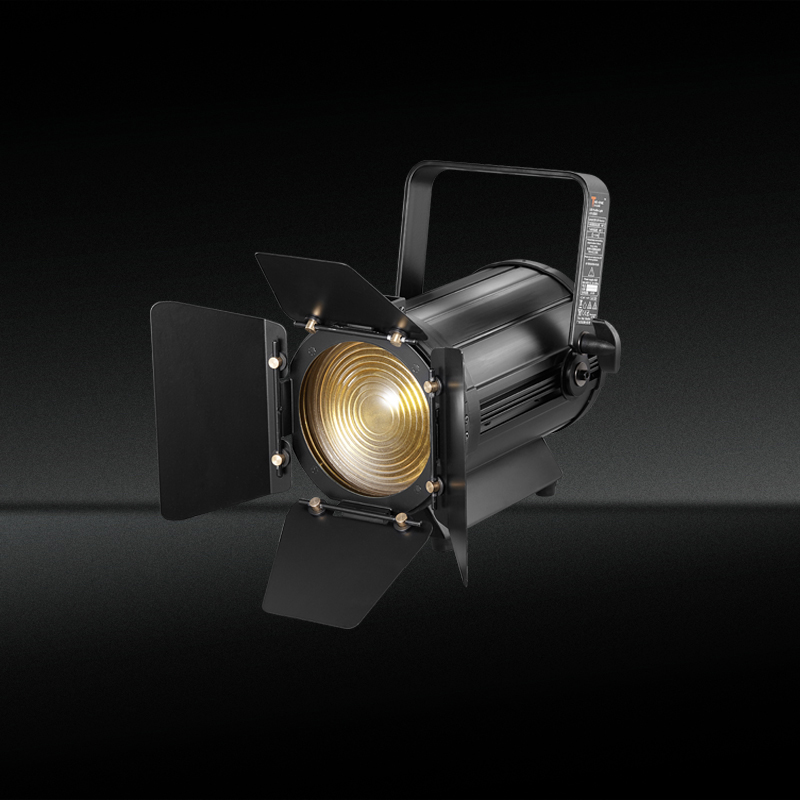 100W Led Fresnel Spotlight with zoom 