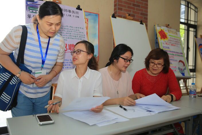 华师大四附中模拟招聘会,我们来啦 | 普世公益 华师大四附中模拟招聘会,我们来啦 | 普世公益