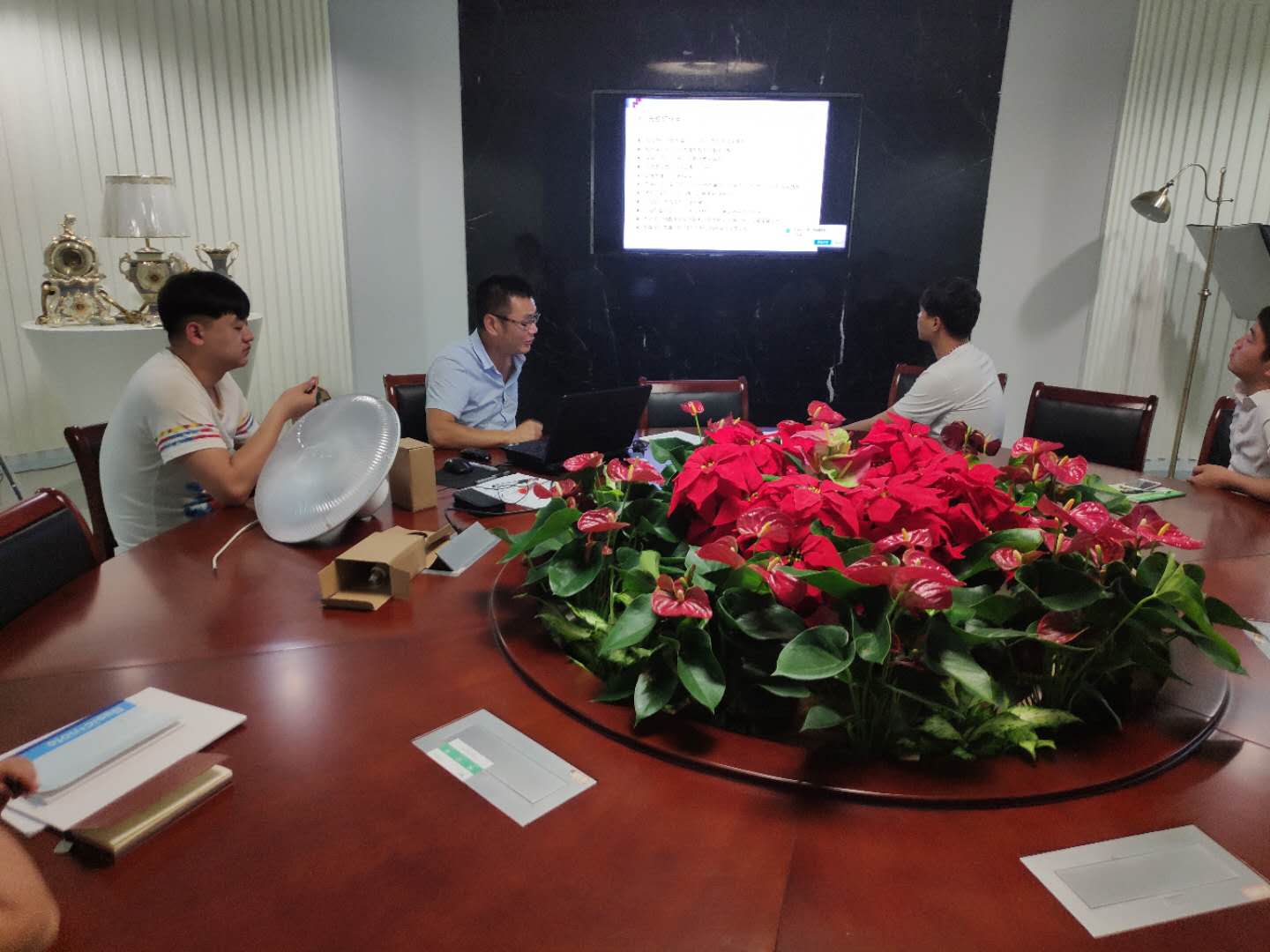 浙江万博足彩app第三季度销售部新人培训 浙江万博足彩app第三季度销售部新人培训