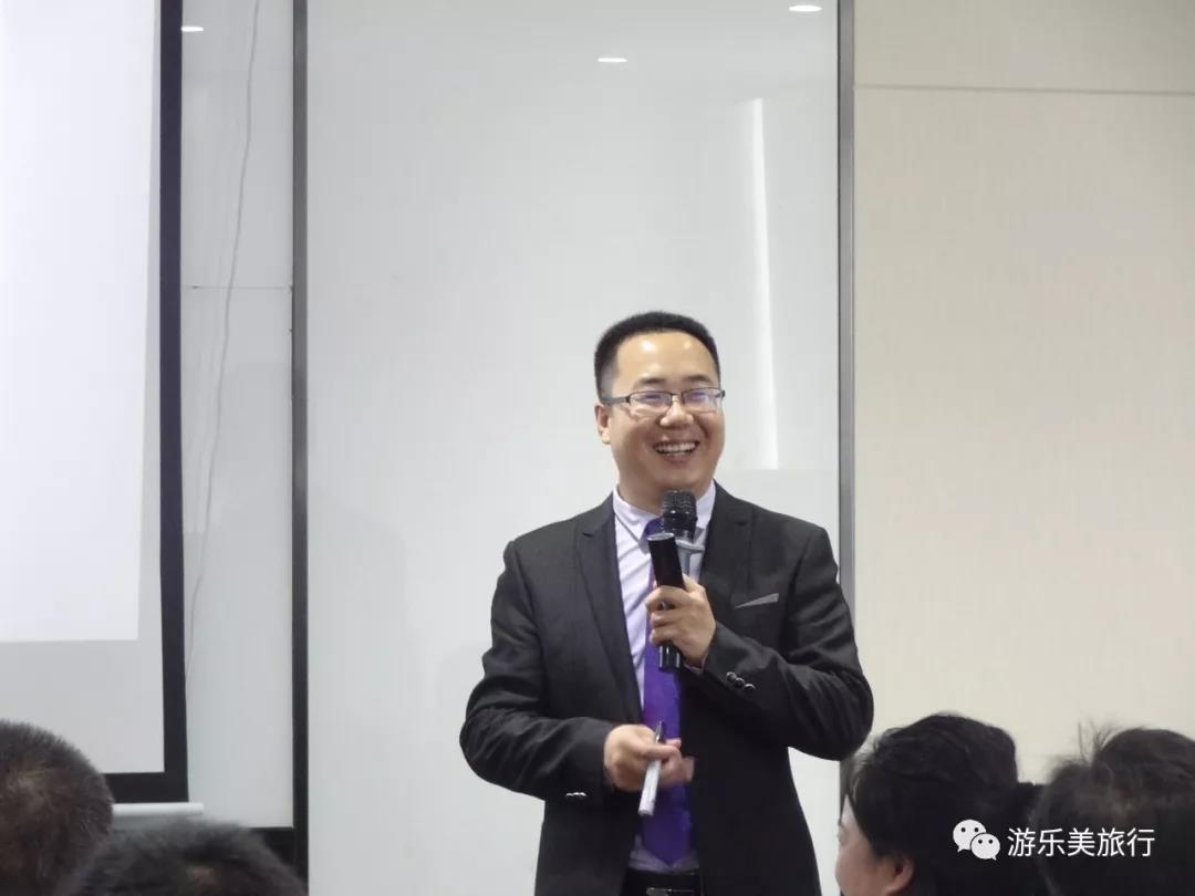 亚博体育app官网下载美大讲堂 | 提升团队执行力 亚博体育app官网下载美人全员加速中 亚博体育app官网下载美大讲堂 | 提升团队执行力 亚博体育app官网下载美人全员加速中