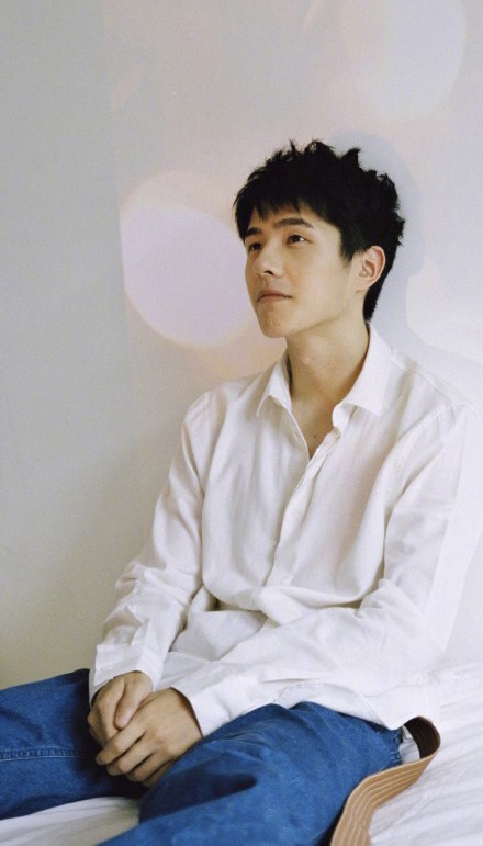微信图片_20180409170742.jpg 男生穿白衬衫有多帅?