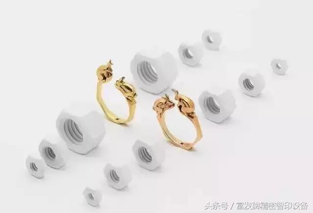 别低头,皇冠会掉!留学生一个自拍把135万的3D打印皇冠给拍掉了 别低头,皇冠会掉!留学生一个自拍把135万的3D打印皇冠给拍掉了
