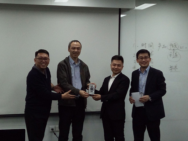 北京华尔达销售在岛津公司组织的PPT演讲“大比武”中包揽第一名、第二名奖
