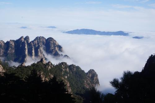 登黃山，天下無山