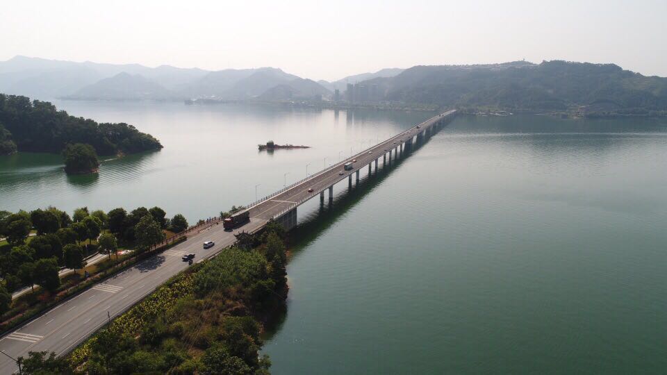 2018-建德市土地测绘勘察规划设计有限公司-年中会议(千岛湖之行)