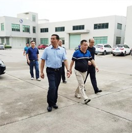 常平镇公安分局李锐坤局长一行莅临公司指导工作！