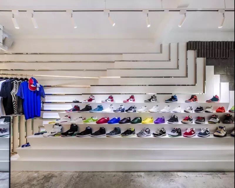 鞋店这样装修设计,不买也想进去转转! 鞋店这样装修设计,不买也想进去转转!