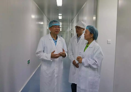中南大学湘雅二医院周建平教授到访松力生物 中南大学湘雅二医院周建平教授到访松力生物