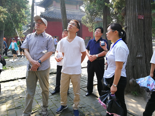 彭门创作室成员与华文盛视（北京）文化传播有限公司 客人进行座谈