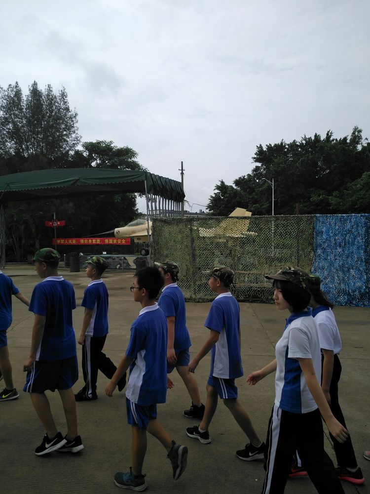深圳格睿特高级中学之2018年新生军训系列 (一) ——军训开营仪式 深圳格睿特高级中学之2018年新生军训系列 (一) ——军训开营仪式
