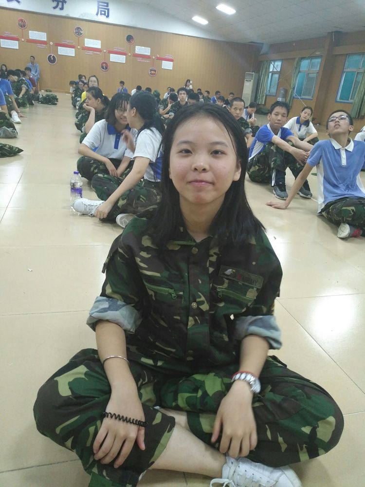 深圳格睿特高级中学之2018年新生军训系列(四)——力争上游,展标兵风采 深圳格睿特高级中学之2018年新生军训系列(四)——力争上游,展标兵风采