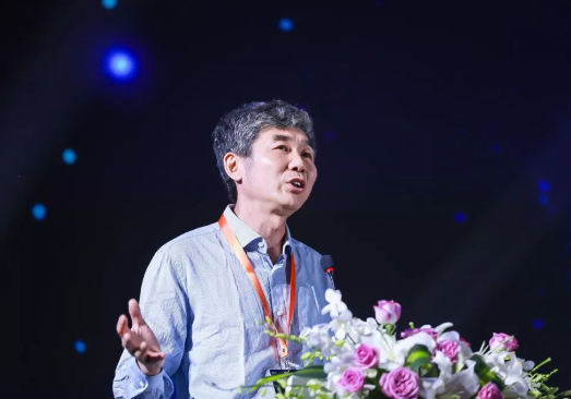 紫光集团联席总裁刁石京:IC业发展起来需要十年甚至三十年的努力 紫光集团联席总裁刁石京:IC业发展起来需要十年甚至三十年的努力