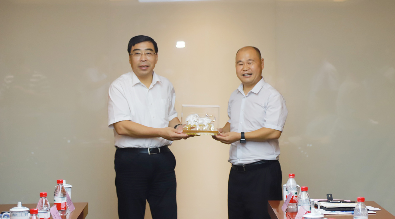 校企合作谋发展 协力共赢谱新篇——博阳/工程大构建产学研合作命运共同体 校企合作谋发展 协力共赢谱新篇——博阳/工程大构建产学研合作命运共同体