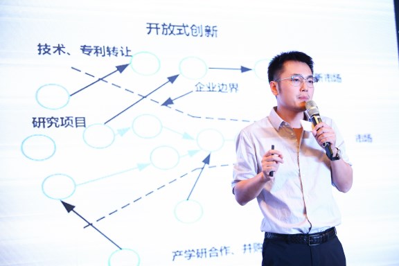 2018国际第三代半导体专业赛现场采访星启创新创始人王磊