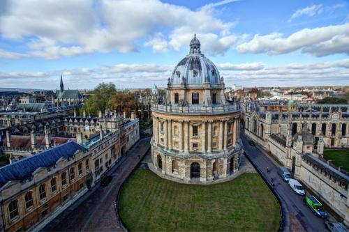 牛津大學(xué)（University of Oxford）