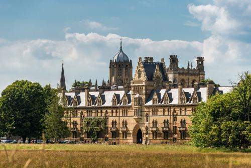 牛津大學(xué)（University of Oxford）