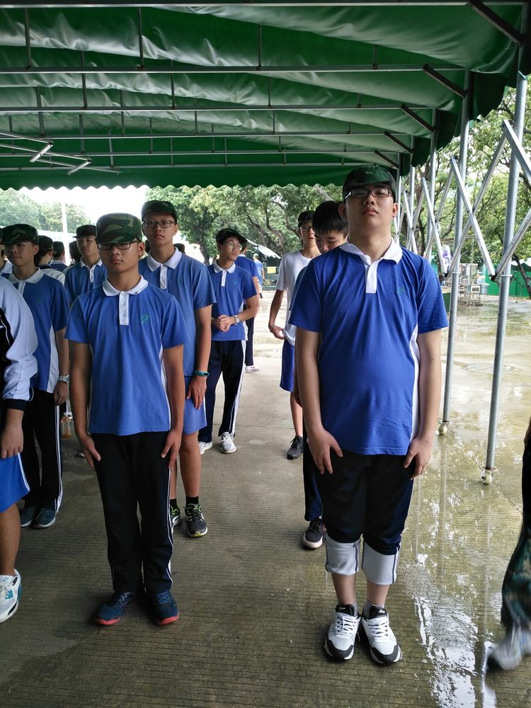 深圳格睿特高级中学之2018年新生军训系列(二)——弘扬精神,重塑坚毅 深圳格睿特高级中学之2018年新生军训系列(二)——弘扬精神,重塑坚毅