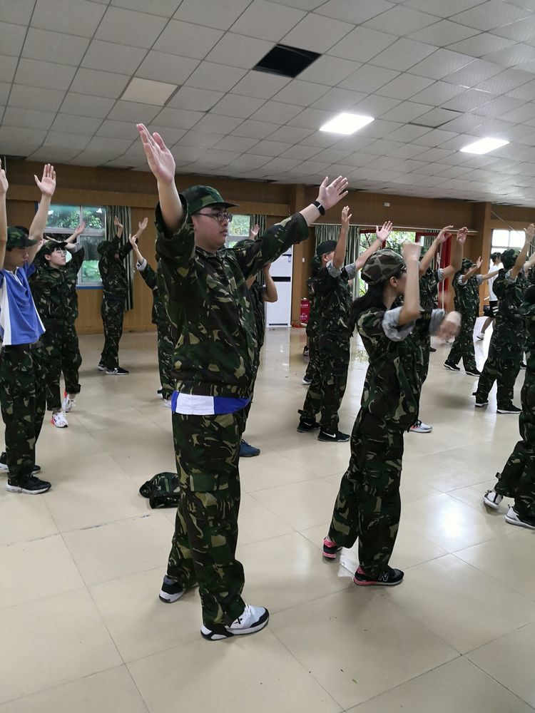深圳格睿特高级中学之2018年新生军训系列(三)——师者父母,大爱无疆 深圳格睿特高级中学之2018年新生军训系列(三)——师者父母,大爱无疆