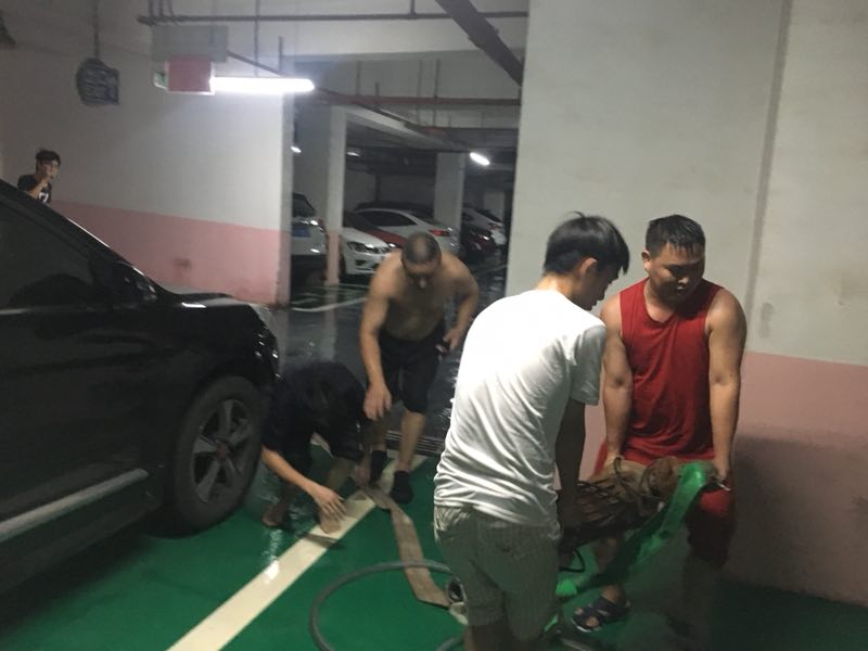 深圳市华浩源管理处抗暴雨实录 深圳市华浩源管理处抗暴雨实录