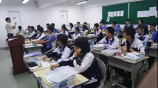 2018年秋龙华区教科院领导莅临深圳市格睿特高级中学视导 2018年秋龙华区教科院领导莅临深圳市格睿特高级中学视导