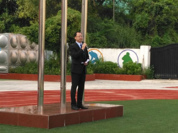 深圳市格睿特高级中学之2018年秋开学季纪实系列(一)——暂却戎装,扬帆起航! 深圳市格睿特高级中学之2018年秋开学季纪实系列(一)——暂却戎装,扬帆起航!