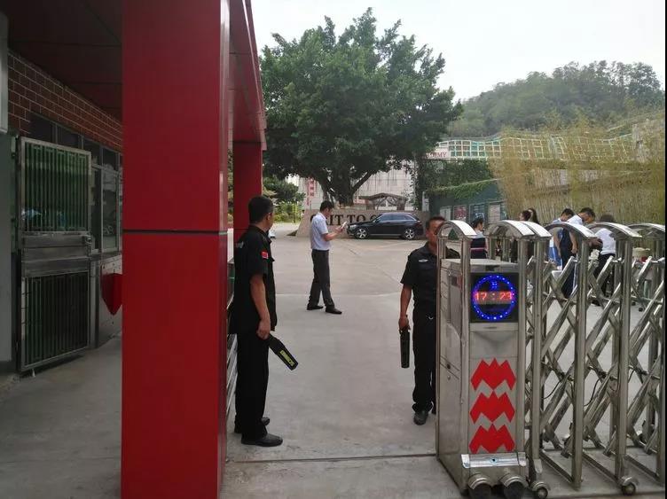 深圳市格睿特高级中学之手机管理篇——玩手机是毁掉成绩最快的方式