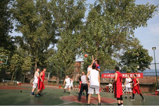 2018年河南省郑州种畜场篮球联赛 圆满结束