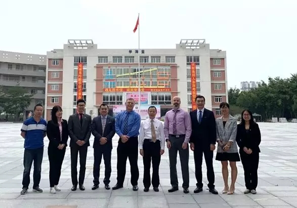 BC省北部教育局联盟代表访问广州市第二中学，开展STEM教育交流与合作