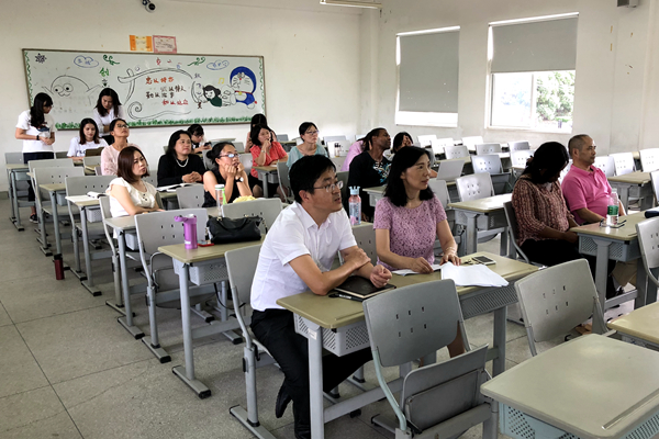 基础与外语学院举办英语浸泡月教学设计展示 基础与外语学院举办英语浸泡月教学设计展示
