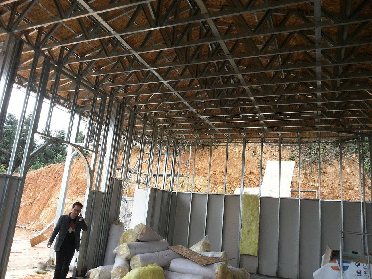 定荣·家捐建恩隆寺 定荣·家捐建恩隆寺