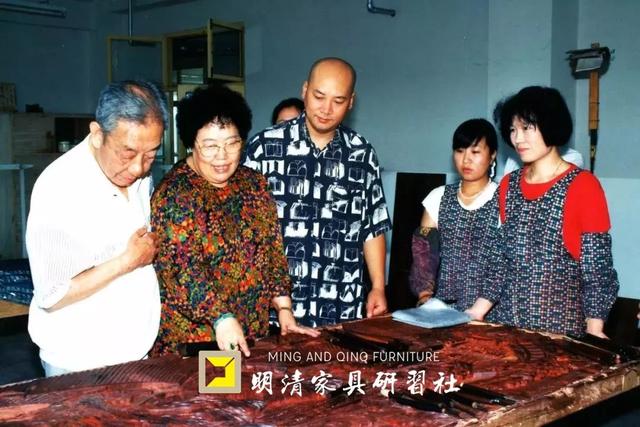 海岩:紫檀不如黄花梨?这是偏见 海岩:紫檀不如黄花梨?这是偏见
