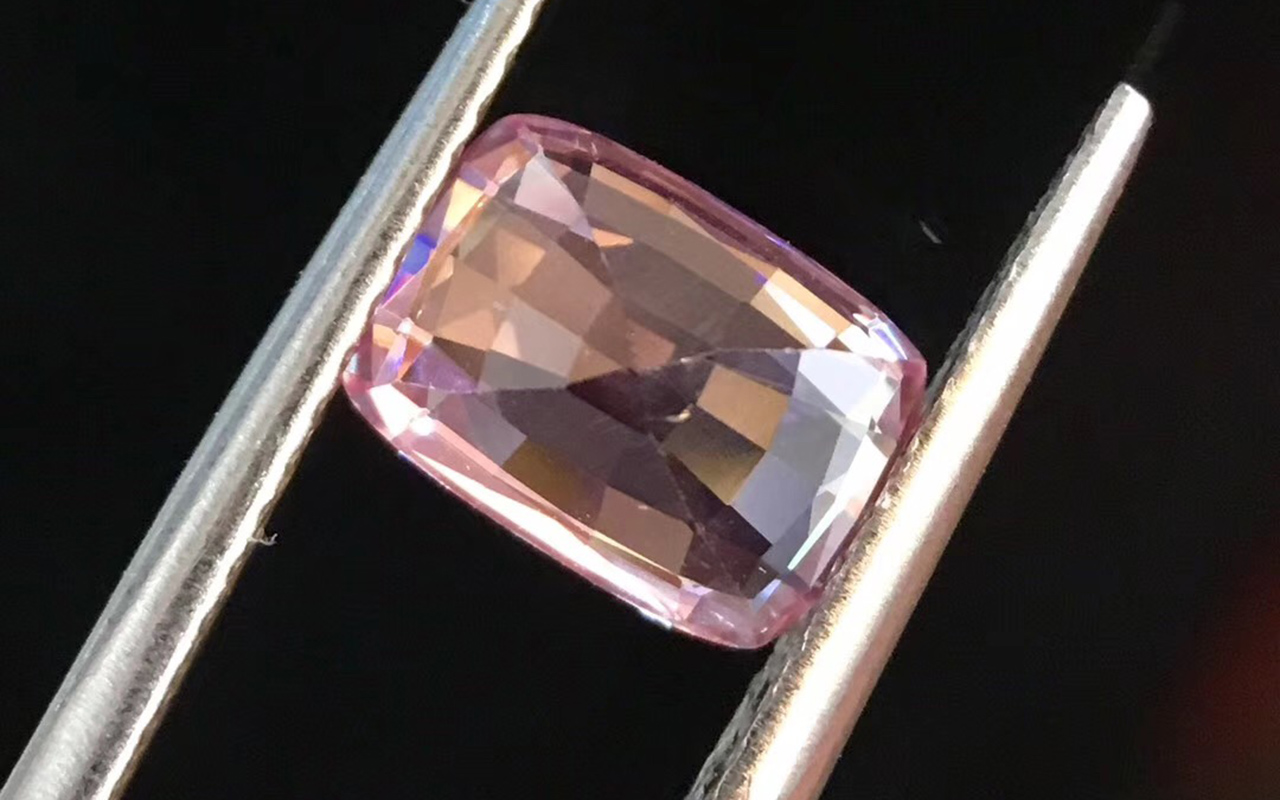 天然“无烧帕帕拉恰”蓝宝石L1167-2.09ct