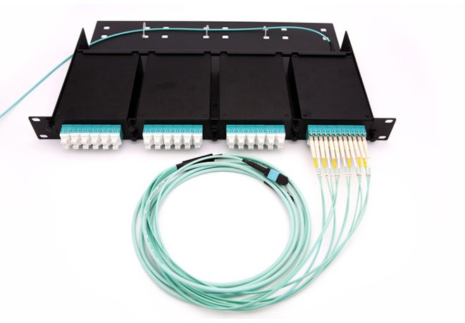 Data Centre Cable Management Rack