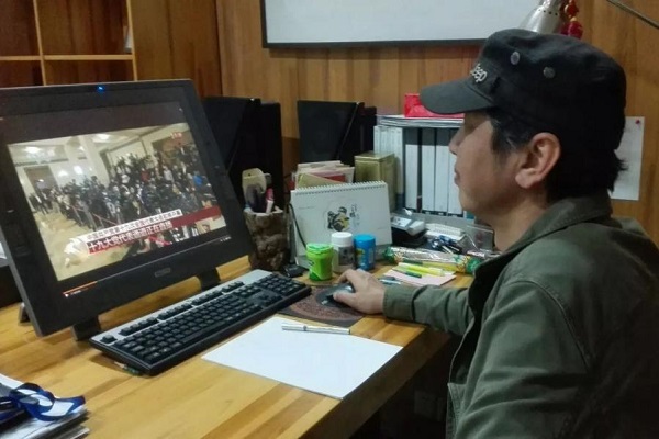 走进十九大----艺传院党支部组织党员观看十九大开幕式 走进十九大----艺传院党支部组织党员观看十九大开幕式