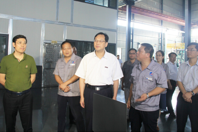 长沙市委常委、宣传部部长高山莅临金阳烯碳调研 长沙市委常委、宣传部部长高山莅临金阳烯碳调研