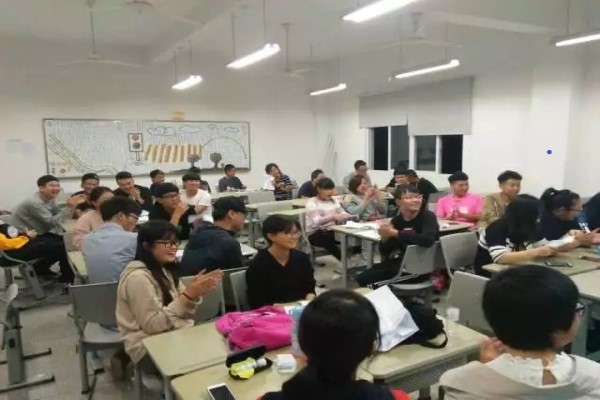 商学院优秀团员、团干、红旗团支部