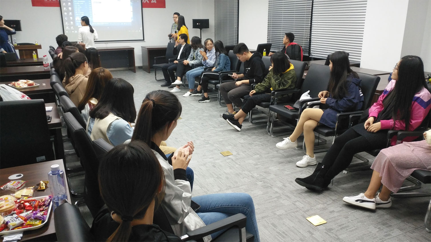 铭智教育学员青岛总部游学 铭智教育学员青岛总部游学