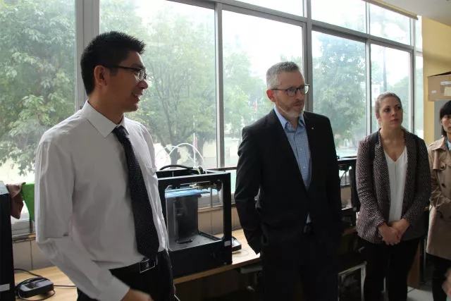 广州市信息工程职业学校与加拿大不列颠哥伦比亚省奥肯那根学院举行合作意向书签订仪式