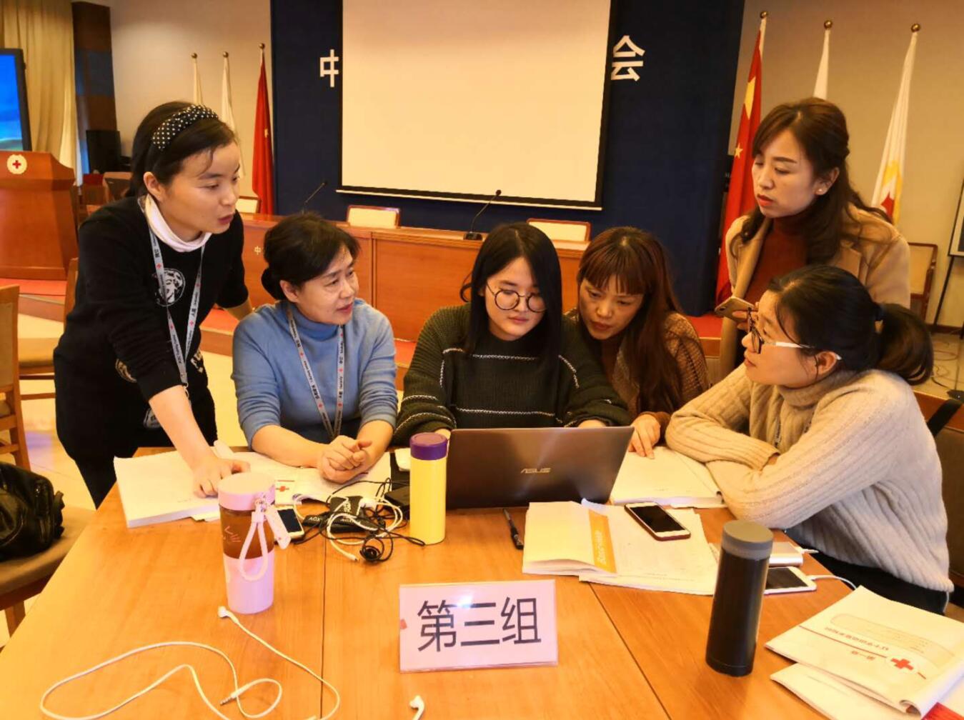 我公司江婉同志受江苏省红十字会委派赴京参加救护师师资培训 我公司江婉同志受江苏省红十字会委派赴京参加救护师师资培训